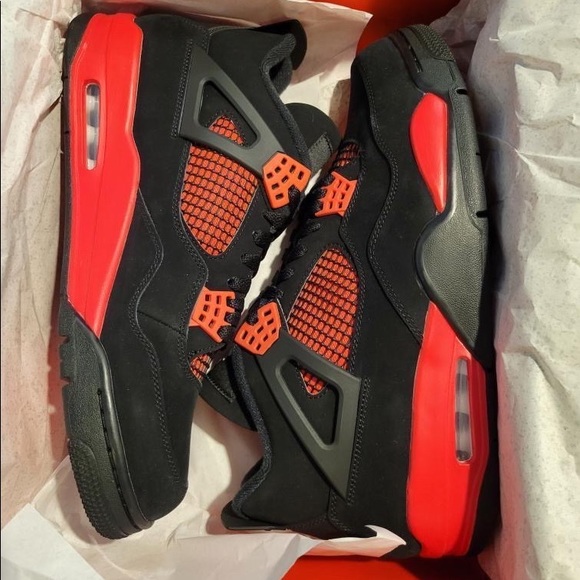 Jordan 4 Retro Red thunder size 12